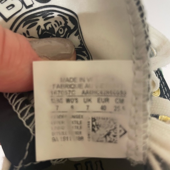 RARE Converse Breaking Barriers Earl Lloyd Washington Capitols Mens Size 7 - Picture 7 of 10